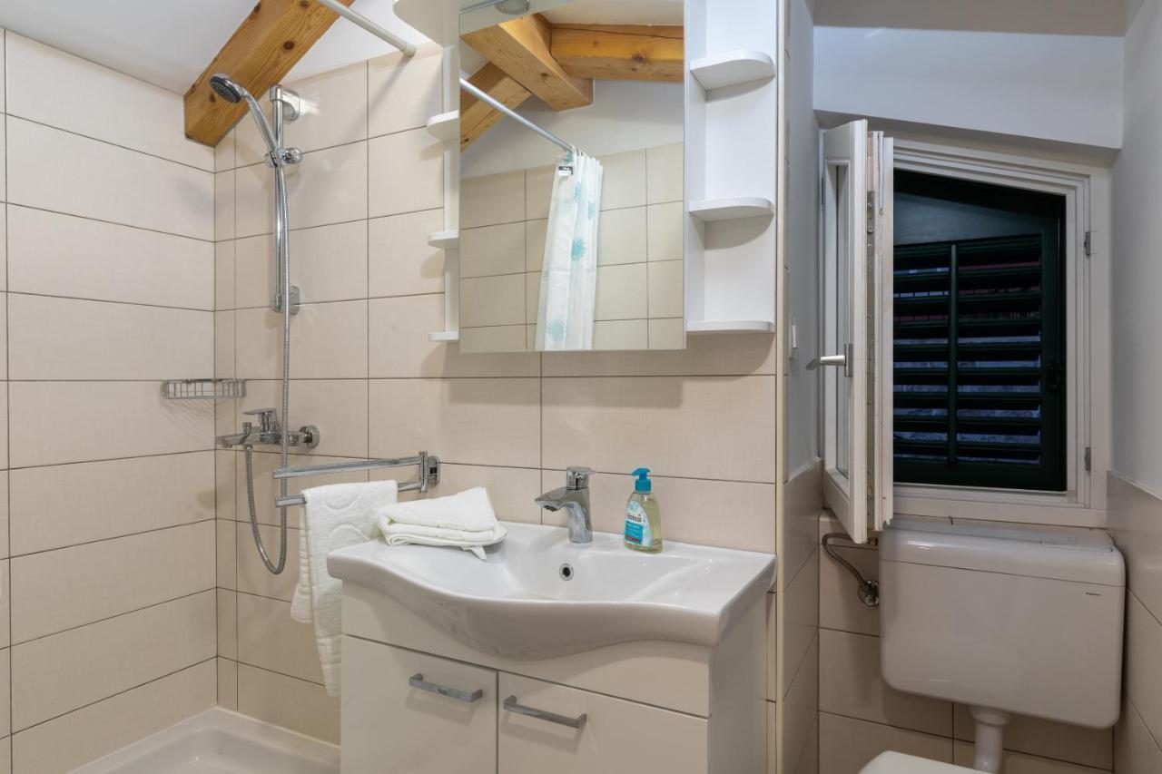 Holiday Home Anamarija تْسافتات المظهر الخارجي الصورة